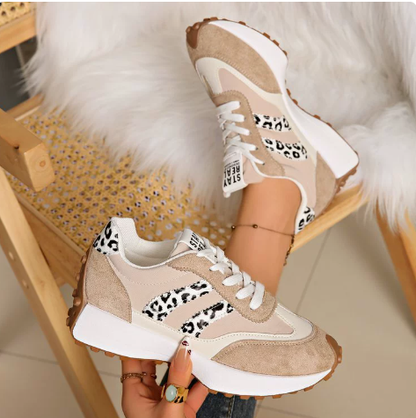 Signe – Sneakers med leoparddetaljer och tjock sula