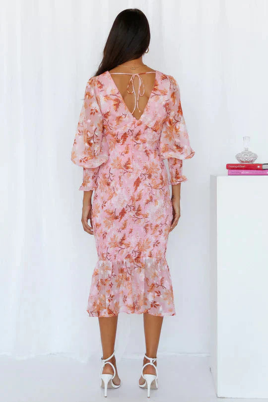 Edith – Elegant blomsterklänning