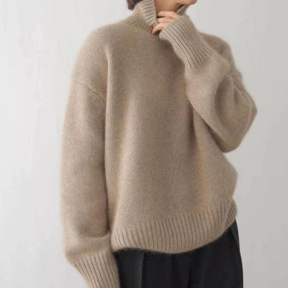 Maja – Oversized polotröja i mjukt stickad kvalitet