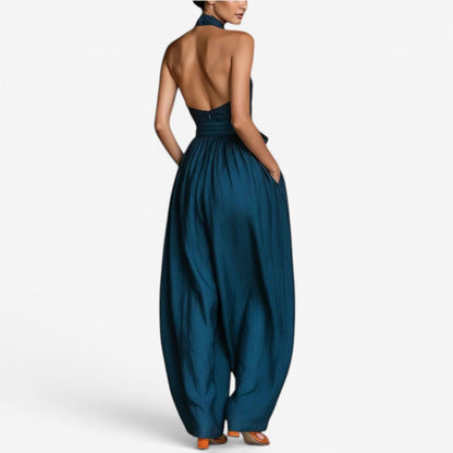 Elva – Elegant jumpsuit med korsad halsringning