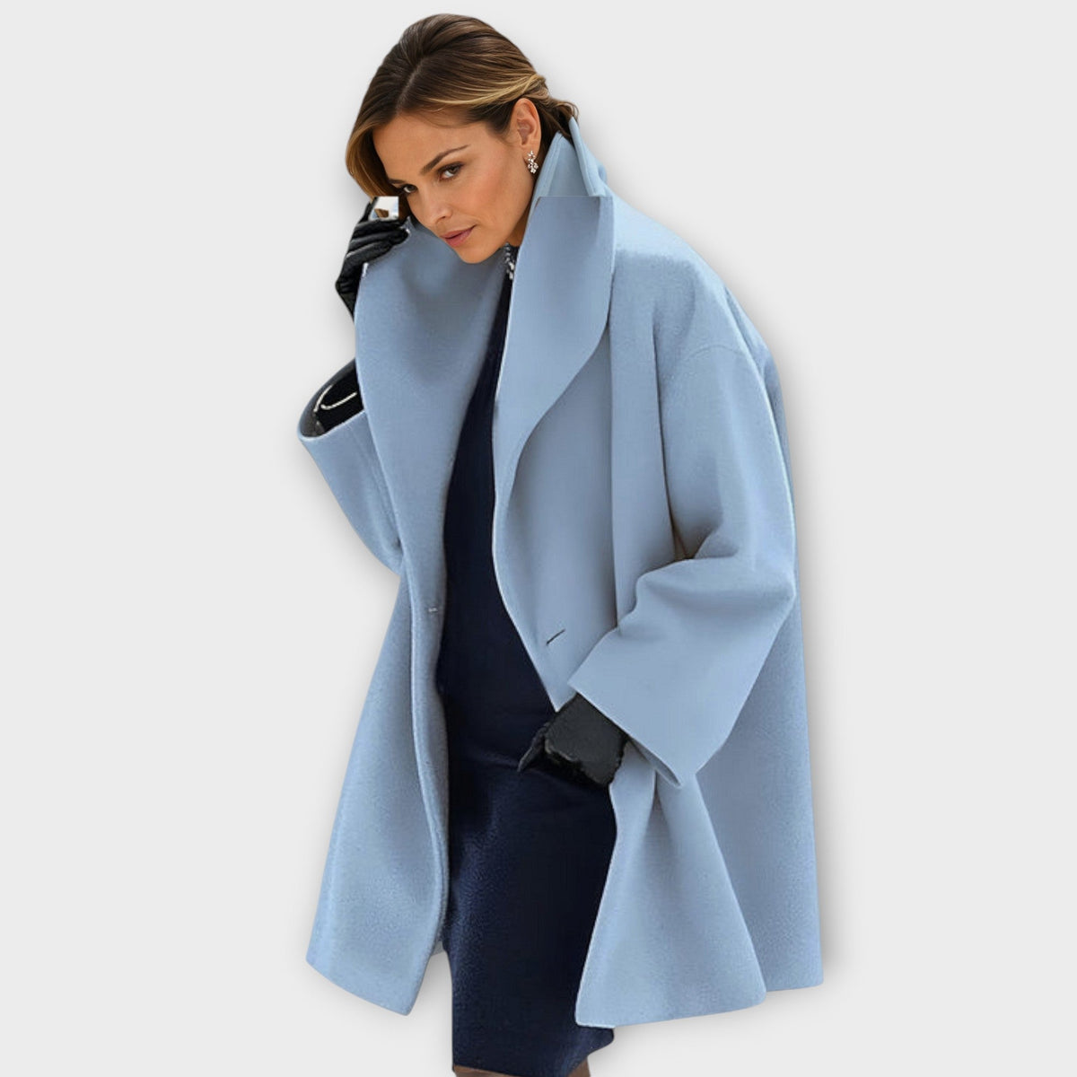 Anna – Elegant kappa med stor krage