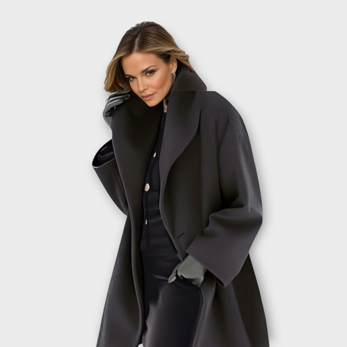Anna – Elegant kappa med stor krage