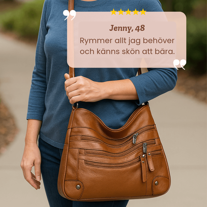 Maj – Axelväska med flera dragkedjefickor – handgjord av Astrid Göteborg