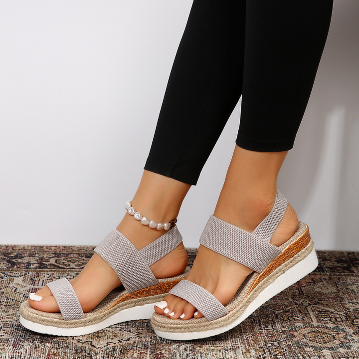 Karolina – Ortopediska sandaler