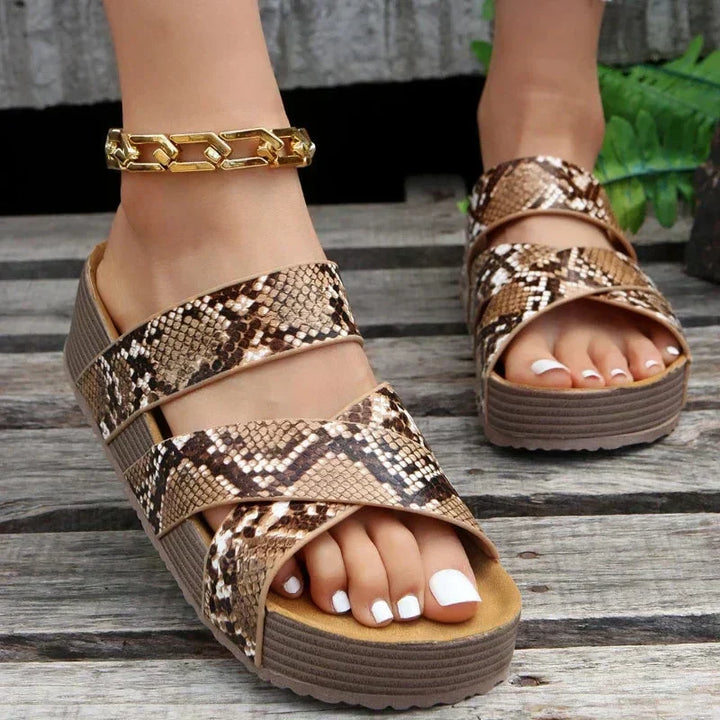 Dagny – Ortopediska sandaler med flätade band