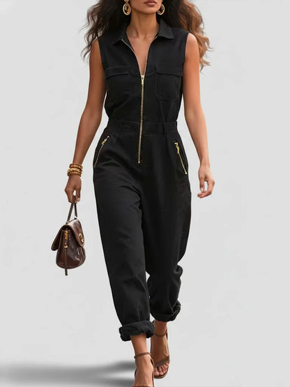 Cornelia – Ärmlös jumpsuit med gulddetaljer