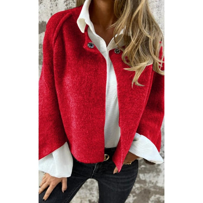 Charlotta – Kort kofta med eleganta knappar