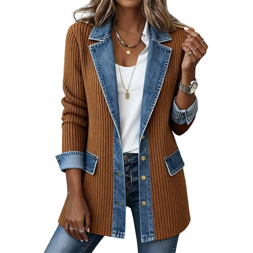 Beda – Jacka med stickat och denimdetaljer