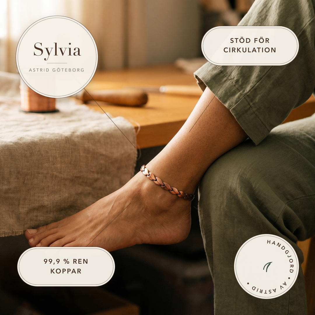 Sylvia – Handlänkad fotlänk med magneter – handgjord av Astrid Göteborg