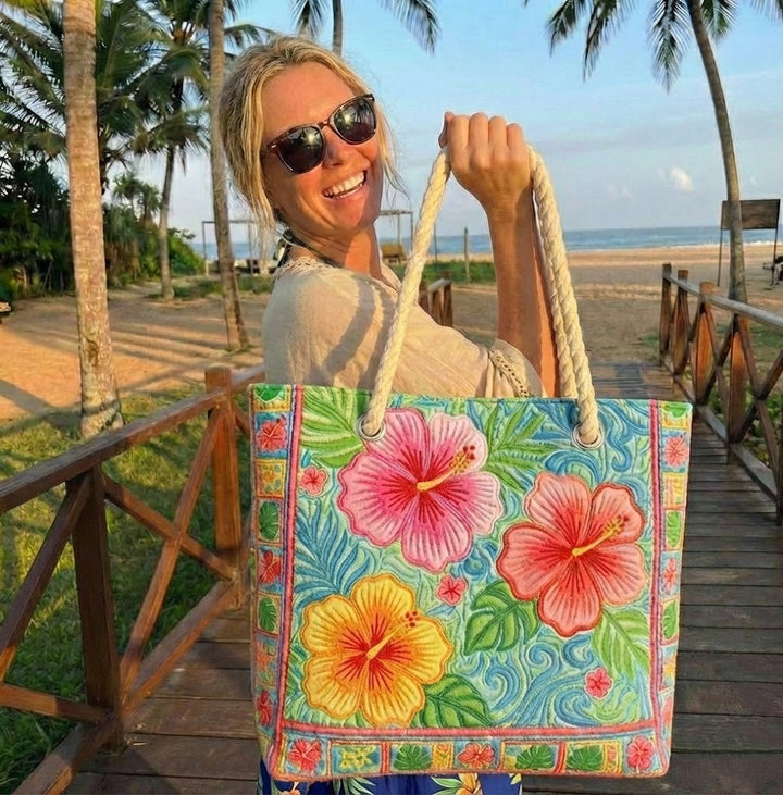 Edit – Blomsterpräglad strandväska med tåghandtag