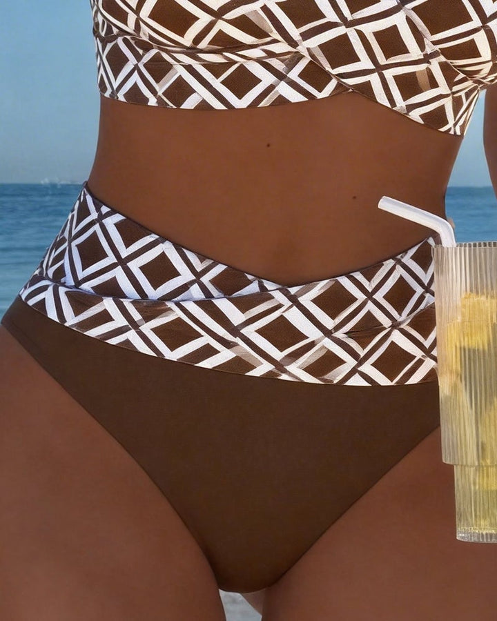 Filippa – Tvådelad bikini med geometriskt mönster