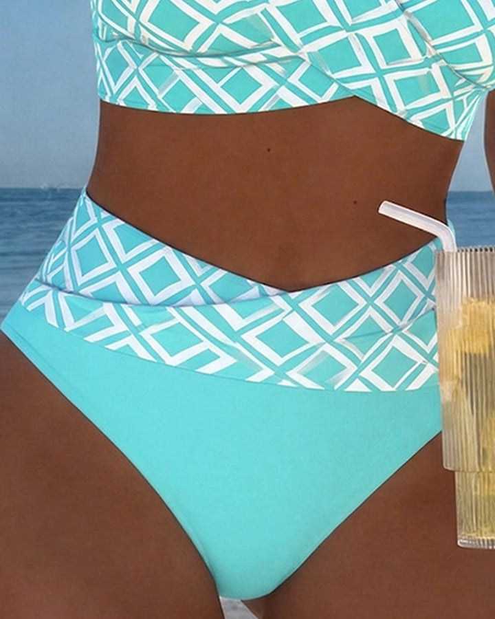 Filippa – Tvådelad bikini med geometriskt mönster