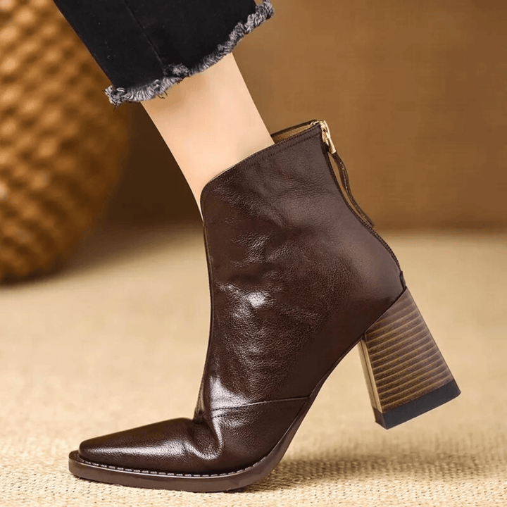 Gun – Eleganta läderankelboots med klack