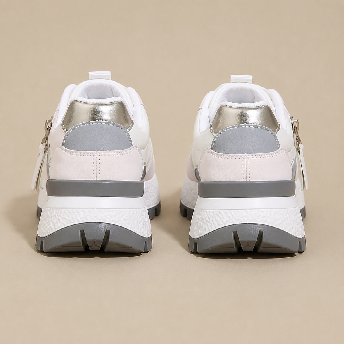 Signe – Sneakers med leoparddetaljer och tjock sula